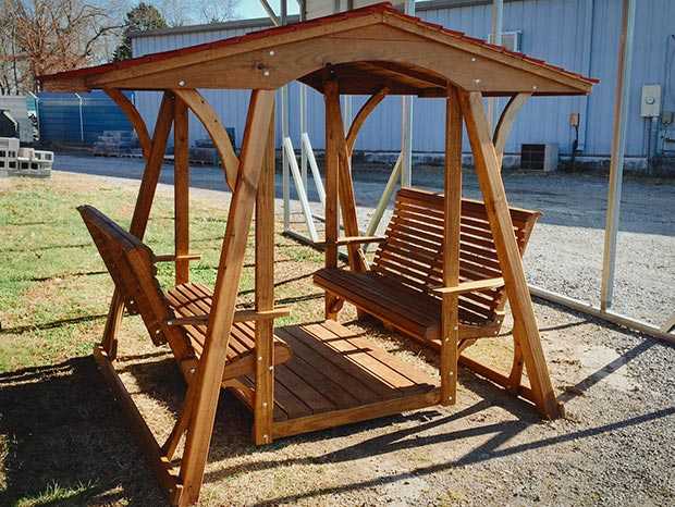 Sweetheart Glider with a cedar shake roof cover